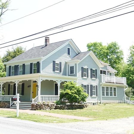 Heritage Trail Farmhouse New Hampton Экстерьер фото