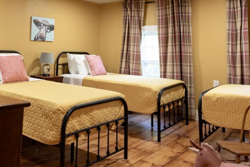 Heritage Trail Farmhouse New Hampton Экстерьер фото